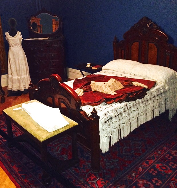 Isabella's bedroom, Lougheed House, Calgary